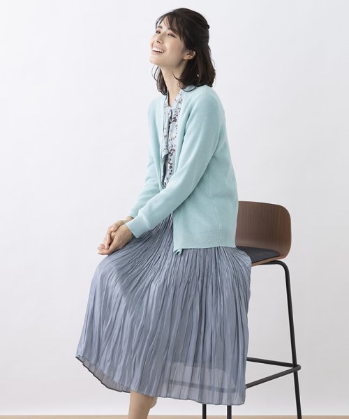 Vネックニットカーディガン 