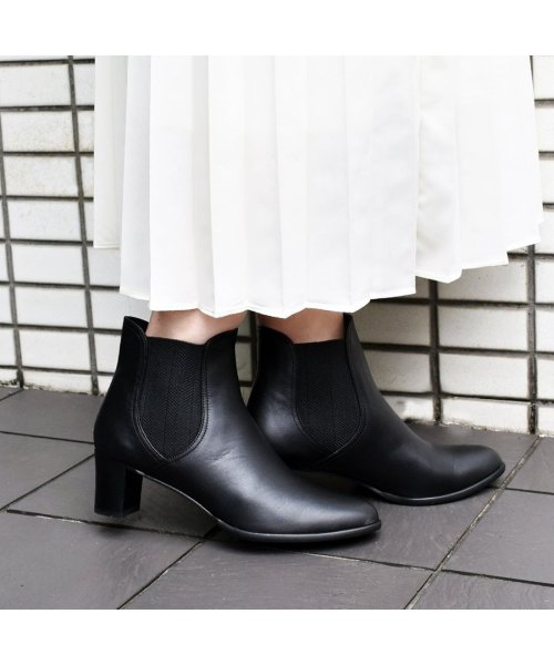 【3E】サイドゴアチャンキーヒールショートブーツ 5cm