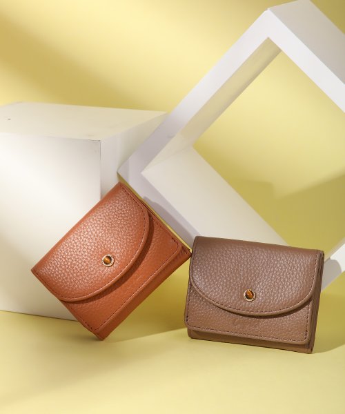 UNGRID bag(アングリッド　バッグ)/牛革天然石ブローチ　フラップ三つ折り財布/img04