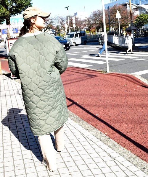 ARGO TOKYO(アルゴトウキョウ)/Corduroy piping quilting boa coat 21030　コーデユロイパイピングボアコート　ボアコート　コート　中ボアコート　ノーカラーコ/img14