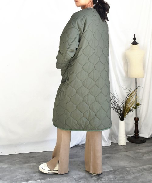 ARGO TOKYO(アルゴトウキョウ)/Corduroy piping quilting boa coat 21030　コーデユロイパイピングボアコート　ボアコート　コート　中ボアコート　ノーカラーコ/img17