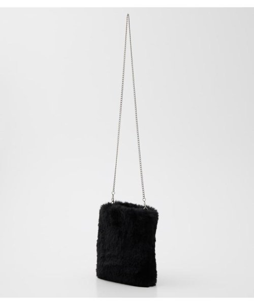 AZUL by moussy(アズールバイマウジー)/ECO FUR CHAIN POCHETTE/img01