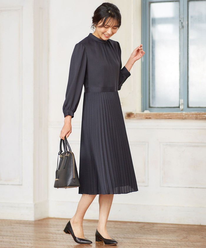 23区 クリスタルアムンゼンワンピース黒 美品 | normanhubbard.com