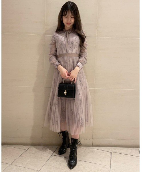セール】《Endy ROBE》アナスタシアレースチュールワンピース 