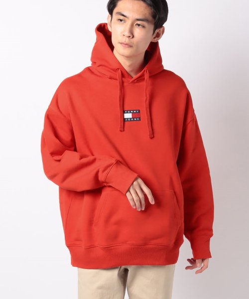 TJM TOMMY BADGE HOODIE 