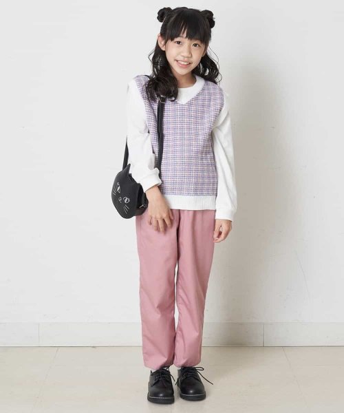 a.v.v(KID'S)(アー・ヴェ・ヴェキッズ)/[160]【洗濯機で洗える】Vネックニットベスト&長袖Ｔシャツ2点セット/img03