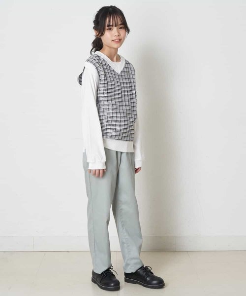 a.v.v(KID'S)(アー・ヴェ・ヴェキッズ)/[160]【洗濯機で洗える】Vネックニットベスト&長袖Ｔシャツ2点セット/img05