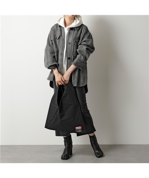 MM6 Maison Margiela(MM６　メゾンマルジェラ)/【MM6 Maison Margiela(エムエムシックス メゾンマルジェラ)】トートバッグ S63WC0061 P4454 レディース Japanese ジャ/img01