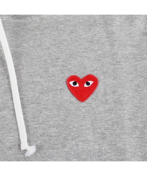 プレイ コムデギャルソン PLAY COMME des GARCONS パーカー スウェット プルオーバー メンズ RED HEART PLAY HOODED PLAY des COMME プレイ コムデギャルソン GARCONS RED HEART 並行輸入品とは 海外で正規販売 正規卸売 されている商品を買い付けて輸入し販売している海外正規品のことです サプライヤー保護のため 外装箱についているバーコードや商品タグの一部が一部切り取られている場合がございますが 正規品ですので安心してお買い求め下さい