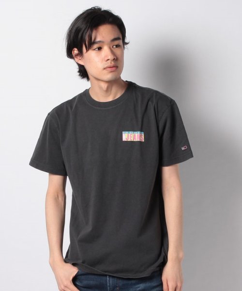 TOMMY JEANS(トミージーンズ)/バックロゴグラフィックＴシャツ/img01