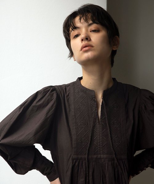 marjour(マージュール)/EMBROIDERY COTTON ONEPIECE/img24