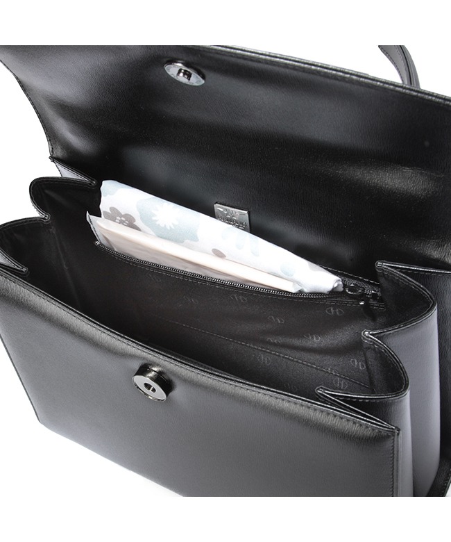 オーストリッチ ビジネスバッグ Hamano/ 濱野皮革工芸/ ブリーフケース トライアイズグループの濱野皮革工藝より、“待望のジェンダーレス