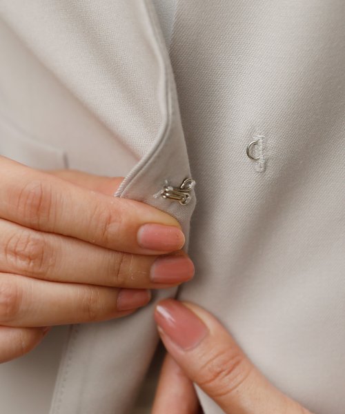 ノーカラージャケットＶネックパンツスーツ/パンツドレス・パンツスタイル セレモニースーツ/ 入学式（入園式）卒業式（卒園式）七五三フォーマルママスーツ 