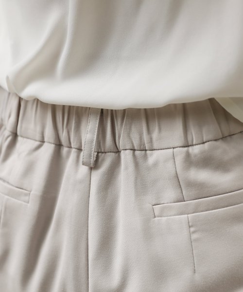 ノーカラージャケットＶネックパンツスーツ/パンツドレス・パンツスタイル セレモニースーツ/ 入学式（入園式）卒業式（卒園式）七五三フォーマルママスーツ 