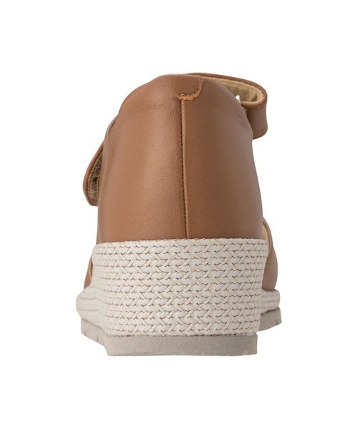 ペダラ レディース 2E 商品説明フィット感と屈曲性に優れたかかと付きサンダル。三点支持意匠のソールを採用し安定性に優れています。足首と甲は面テープで調節可能。2Eオブリークラスト Z1590367264(12100円)