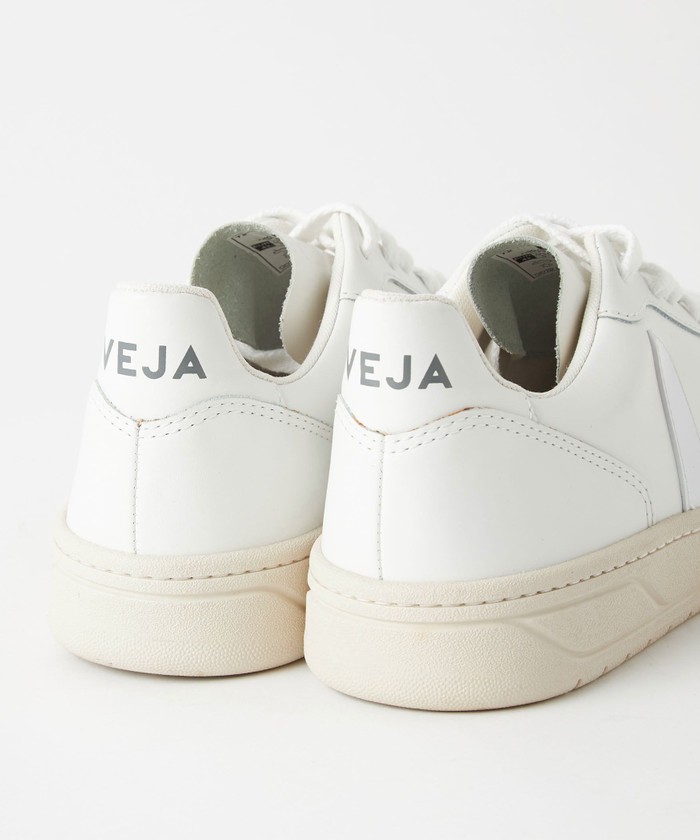 VEJA（ヴェジャ）＞ V-10 EXTRA WHITE ＜Select by EMMEL REFINES＞-