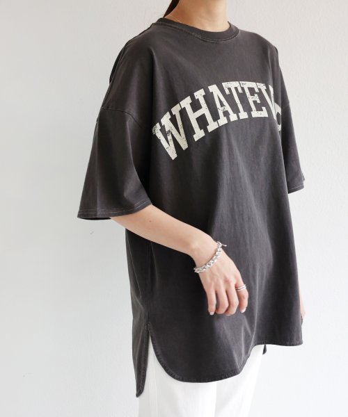 and　Me...(アンドミー)/ピグメント加工半袖WHATEVERかすれロゴプリントTシャツ トップス/img02