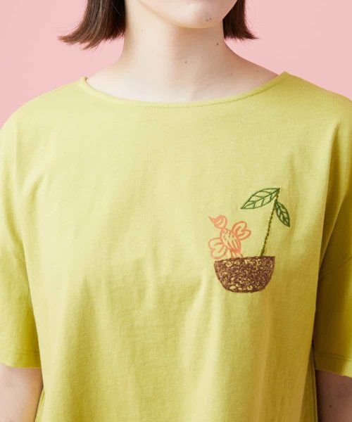 Jocomomola(ホコモモラ)/Divertida ワンポイント刺繍Tシャツ/img03