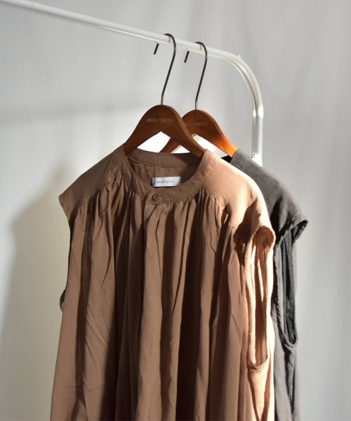 ARGO TOKYO(アルゴトウキョウ)/Color Cotton Shirt Sleeveless GatherOne－piece 2902402　カラーコットンシャツスリーブレスギャザーワンピース　/img01