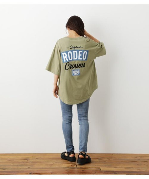 RODEO CROWNS WIDE BOWL(ロデオクラウンズワイドボウル)/D PATCHES VネックTシャツ/img15