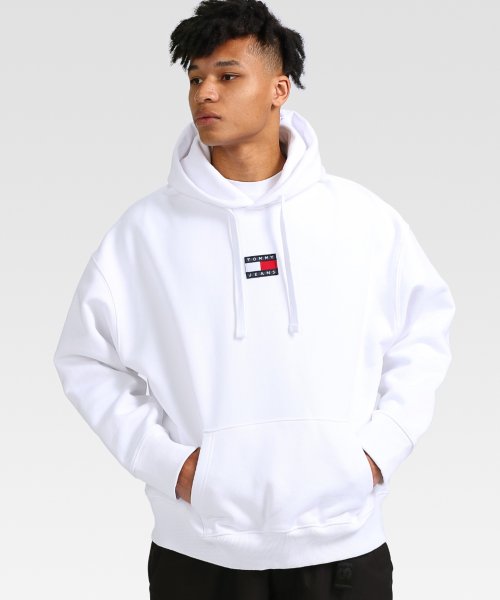 TJM TOMMY BADGE HOODIE 