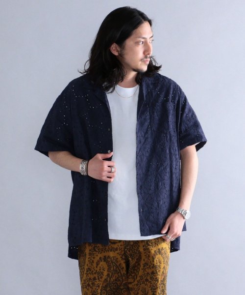 SHIPS MEN(シップス　メン)/【SHIPS別注】BENCH MARKING SHIRT: フラワーレース オープンカラーシャツ/img24