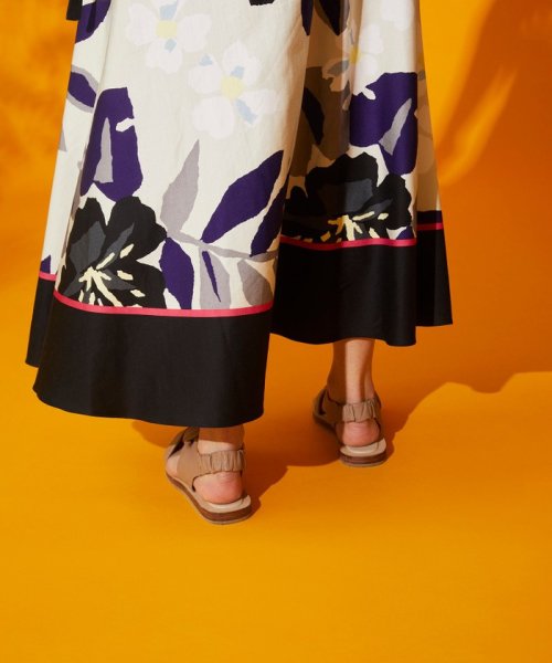 フラワープリントラップスカート 