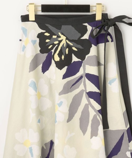 フラワープリントラップスカート 