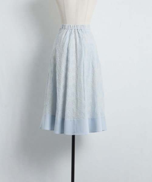tocco closet(トッコクローゼット)/裾切り替えフラワー刺繍フレアスカート/img14
