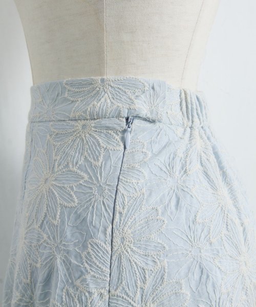 tocco closet(トッコクローゼット)/裾切り替えフラワー刺繍フレアスカート/img16