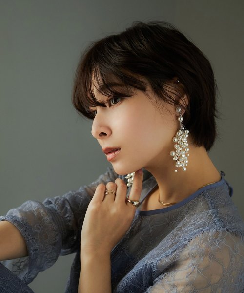 パーティー ピアス 両耳 アクセサリー ロング フラワー かすみ草 大振り フェイクパール パール イミテーションパール ドレス ワンピース シンプル 結婚式 ニアナ Niana Magaseek