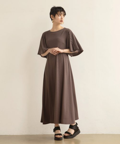 MIELI INVARIANT(ミエリ インヴァリアント)/Button Flare Sleeve Dress/img05