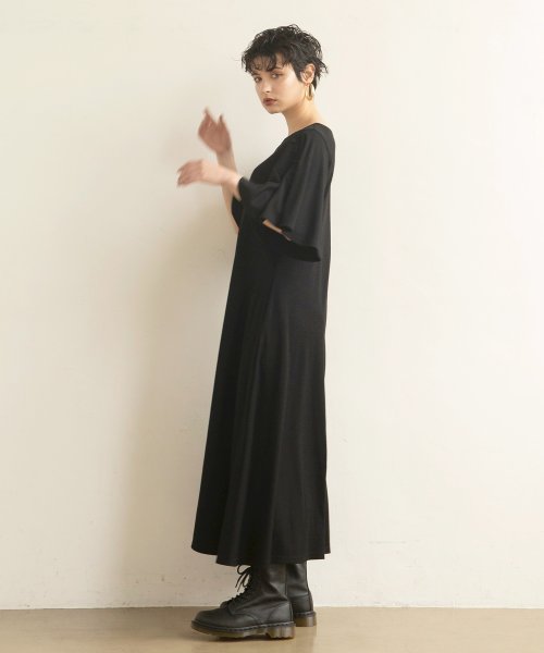 MIELI INVARIANT(ミエリ インヴァリアント)/Button Flare Sleeve Dress/img15