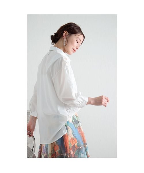 Sawa a la mode(サワアラモード)/透ける花刺繍レースのコットンシャツブラウス/img12