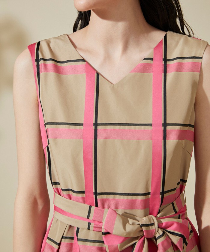 HW09逸品袋帯オールシーズンツキを呼ぶ松尽くしモダンにクールに