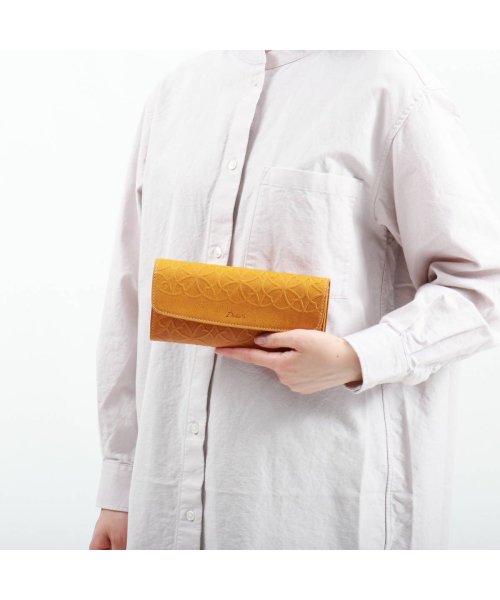 ダコタ 長財布 Dakota リリーヴォ 財布 かぶせ ギャルソン 小銭入れ 大容量 本革 革 牛革 花柄 七宝文様 ブランド レディース 0030653 