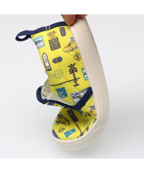 セール 子供服 Hungry Heart ハングリーハート ｊｒ新幹線電車総柄スリッポン 靴 14cm 19cm 7599 キッズフォーレ Kids Foret Magaseek