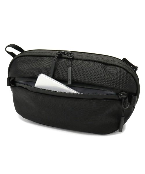 エアー ボディバッグ Aer Travel Collection Day Sling 3 ショルダーバッグ ショルダー 斜めがけ 3L 横型 旅行 ナイロン ×1 メッシュポケット ×2
