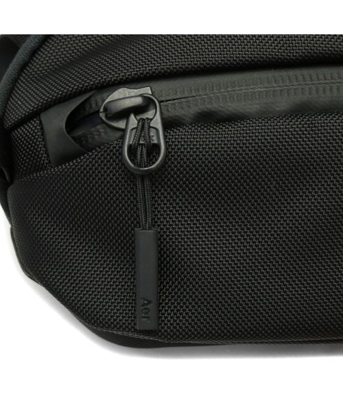エアー ボディバッグ Aer Travel Collection Day Sling 3 ショルダーバッグ ショルダー 斜めがけ 3L 横型 旅行 ナイロン ×1 メッシュポケット ×2