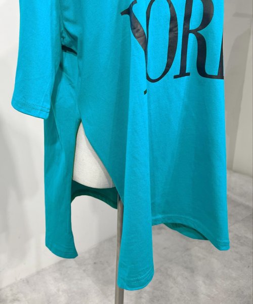 futier land(フューティアランド)/カットソー トップス Tシャツ サイドスリット ロゴT カジュアル 体型カバー 韓国 ファッション / ビッグロゴサイドスリットTシャツ/img02