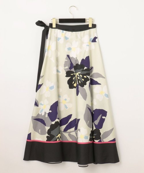 フラワープリントラップスカート 