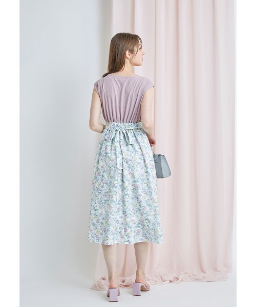 tocco closet(トッコクローゼット)/ウエストりぼん付きハートネックリブカットソー×フラワープリントドッキングワンピース/img02