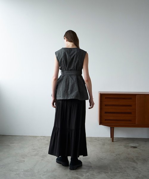 CLANE(クラネ)/CURVE LINE TIERED SKIRT/img03