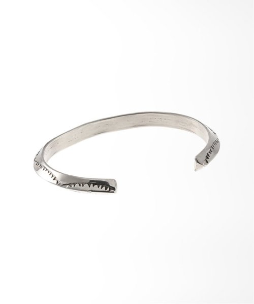FRAMeWORK(フレームワーク)/【HARPO/アルポ】 hand stamped  large beveled bracelet/img02