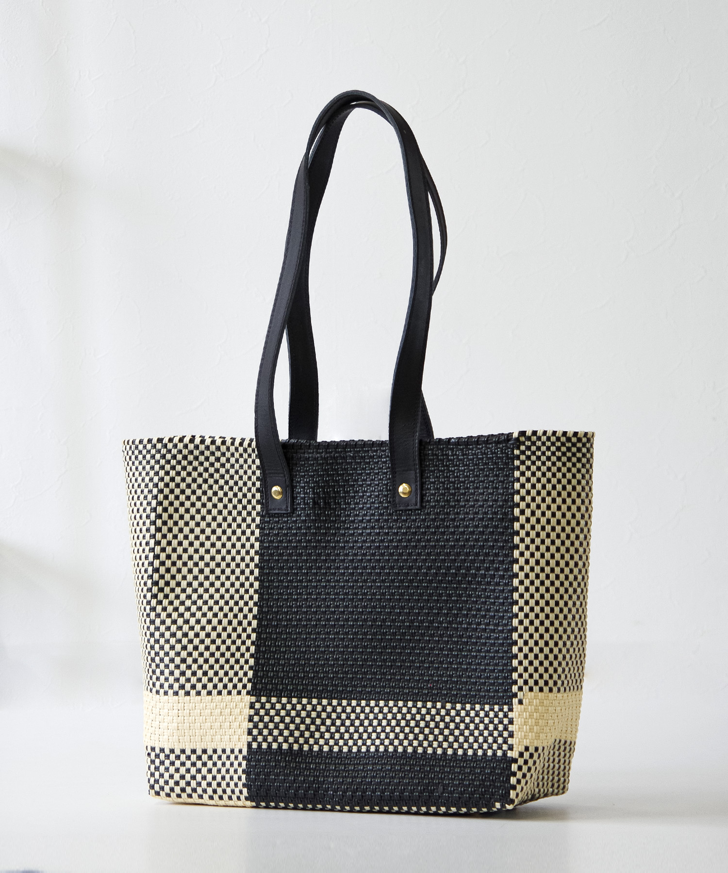 WOVEN メキシコ製 かごバッグ (ウーヴン) ⁄ バスケットバッグ メルカド