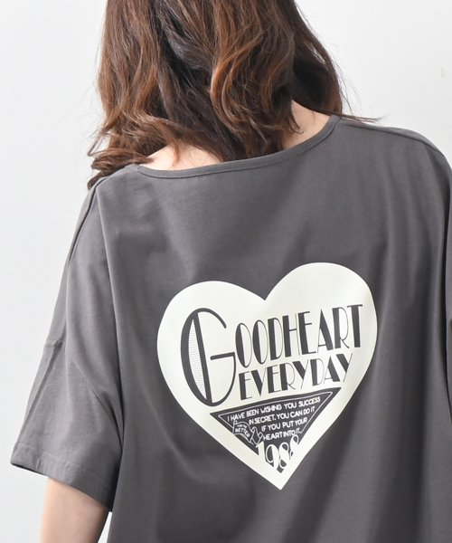 felt maglietta(フェルトマリエッタ)/バックプリントロゴロング丈Tシャツ/img11