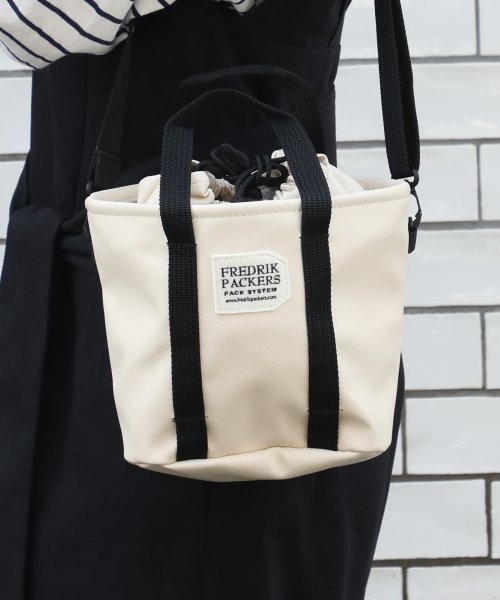 FREDRIK PACKERS(FREDRIK PACKERS)/【FREDRIK PACKERS / フレドリックパッカーズ】EC限定カラーあり！DRAWSTRING MINI TOTE ECO LEATHER 2WAY巾着/img02