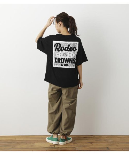 RODEO CROWNS WIDE BOWL(ロデオクラウンズワイドボウル)/COLORS BANDANA ビッグTシャツ/img04