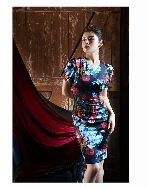 み*さ様 PRADAブラック半袖ひざ丈ワンピース 楽天市場】PRADA プラダ