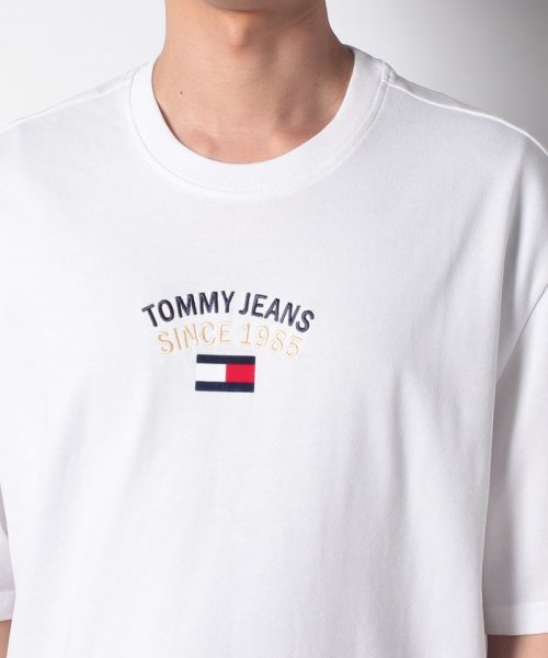 TOMMY JEANS(トミージーンズ)/アーチロゴエンブロイダリーTシャツ/img08
